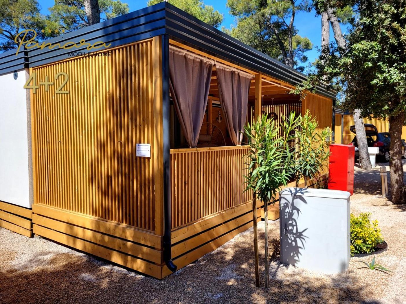 Pamara Mobile Home Біоград-на-Мору Екстер'єр фото